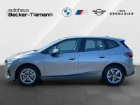 Gebraucht BMW 220 Active Tourer Sport Line 156 PS (114 kW) 2023 Skyscraper grau Van / Kleinbus