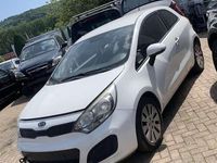 Gebraucht Kia Rio 75 PS (55 kW) 2012 Weiß Limousine