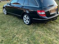 Gebraucht Mercedes C200 136 PS (100 kW) 2010 Schwarz Kombi