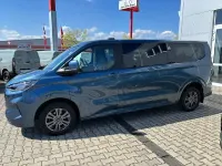 Gebraucht Ford Tourneo Titanium 150 PS (110 kW) 2025 Chromablaumetallic Van / Kleinbus
