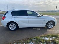Gebraucht BMW 118 Sport Line 143 PS (105 kW) 2014 Weiß Kleinwagen
