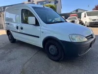 Second-hand Opel Combo 75 CP (55 kW) 2011 Alb Monovolum