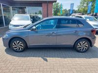 Gebraucht VW Polo Life 95 PS (69 kW) 2022 Grau Kleinwagen