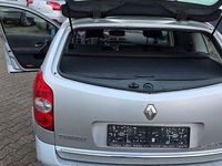 Gebraucht Renault Laguna GrandTour Initiale 170 PS (125 kW) 2005 Silber Kombi