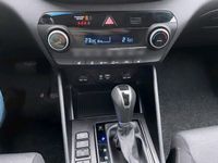 gebraucht Hyundai Tucson Advantage Automatik*Navi*SHZ*Kamera*LHZ