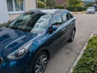 Gebraucht Kia Niro Spirit 141 PS (103 kW) 2017 Blau SUV