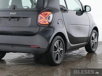 Gebraucht Smart ForTwo Coupé Exclusive 60 kW (82 PS) 2023 Bodypanels in black Kleinwagen