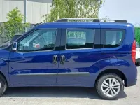 Gebraucht Opel Combo 120 PS (88 kW) 2017 Colmarblau/f:marineblau Van / Kleinbus