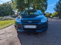 Gebraucht Ford Focus Trend 101 PS (74 kW) 2014 Blau Kombi