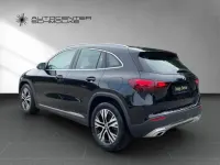 Gebraucht Mercedes GLA180 Advanced 136 PS (100 kW) 2025 lack kosmosschwarz (metallic) SUV