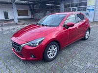 Gebraucht Mazda 2 Exclusive-Line 105 PS (77 kW) 2017 Rot Limousine