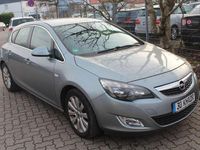 Gebraucht Opel Astra Innovation 110 PS (80 kW) 2012 Silbersee/perl silber (m2) Kleinwagen
