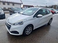 Gebraucht Peugeot 208 Active 82 PS (60 kW) 2016 Weiß Kleinwagen