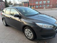 Gebraucht Ford Focus 101 PS (74 kW) 2018 Braun Kombi