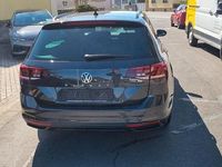 Gebraucht VW Passat Business 150 PS (110 kW) 2019 Mangangrau Kombi