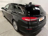 Gebraucht Ford Mondeo Titanium 150 PS (110 kW) 2021 Schwarz Kombi