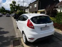 Gebraucht Ford Fiesta 60 PS (44 kW) 2009 Weiß Limousine