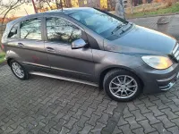 Gebraucht Mercedes B160 70 PS (51 kW) 2010 Silber Kleinwagen