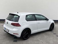 gebraucht VW Golf VII Lim. R 4Motion DSG/Navi/19zoll/2.HD