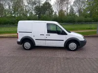 Gebraucht Ford Tourneo Connect 75 PS (55 kW) 2007 Weiß Van / Kleinbus