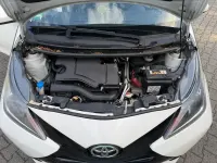 Gebraucht Toyota Aygo 69 PS (50 kW) 2017 Weiß Kleinwagen