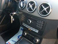 Usata Mercedes B180 Style 122 CV (89 kW) 2015 Grigio Monovolume