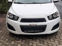 Gebraucht Chevrolet Aveo 69 PS (50 kW) 2014 Weiß Kleinwagen