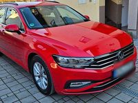 Gebraucht VW Passat 122 PS (89 kW) 2022 Rot Kombi