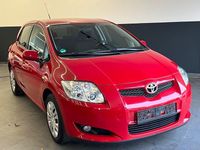 Gebraucht Toyota Auris Sol 124 PS (91 kW) 2007 Rot Limousine
