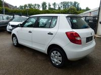 Gebraucht Skoda Fabia Classic 60 PS (44 kW) 2010 Weiß Kleinwagen