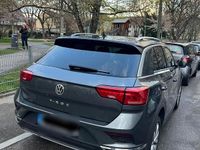 Gebraucht VW T-Roc Style 110 PS (80 kW) 2019 Grau SUV
