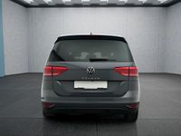 Gebraucht VW Touran 122 PS (89 kW) 2024 Grau Van / Kleinbus