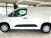 Gebraucht Opel Combo 131 PS (96 kW) 2022 Weiß Van / Kleinbus