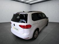 Gebraucht VW Touran 150 PS (110 kW) 2021 Weiß Van / Kleinbus