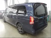 Gebraucht Mercedes V300 Avantgarde Edition 237 PS (174 kW) 2024 Blau Van / Kleinbus