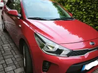 Gebraucht Kia Rio 84 PS (61 kW) 2018 Rot Limousine