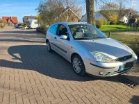 Brugt Ford Focus 74 HK (54 kW) 2004 Sølv Hatchback