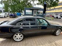 Gebraucht Mercedes C180 Classic 122 PS (89 kW) 1994 Schwarz Limousine