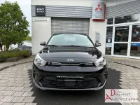 Używany Kia Rio Vision 101 KM (74 kW) 2021 Czarny Sedan/Limuzyna