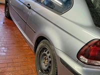 Gebraucht BMW 318 143 PS (105 kW) 2004 Grau Coupé