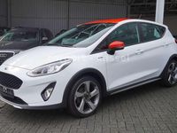 Gebraucht Ford Fiesta Active 86 PS (63 kW) 2018 Frozen white / red Kleinwagen