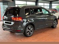 Gebraucht VW Touran Highline 150 PS (110 kW) 2020 Grau Van / Kleinbus