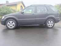 Gebraucht Mercedes ML400 250 PS (183 kW) 2002 Blau SUV