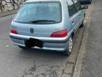 Gebraucht Peugeot 106 60 PS (44 kW) 2001 Silber Kleinwagen