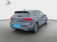 Gebraucht VW Golf VIII Active 150 PS (110 kW) 2022 Delfingrau metallic Limousine