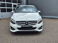 Gebraucht Mercedes B200 156 PS (114 kW) 2017 Weiß Van / Kleinbus