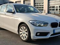 Gebraucht BMW 118 Advantage 136 PS (100 kW) 2016 Weiß Kleinwagen