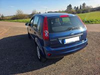 Gebraucht Ford Fiesta 69 PS (50 kW) 2007 Blau Kleinwagen