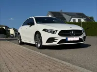 Gebraucht Mercedes A200 AMG line 163 PS (119 kW) 2019 Weiß Limousine