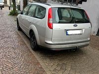 Gebraucht Ford Focus 125 PS (91 kW) 2008 Silber Kombi